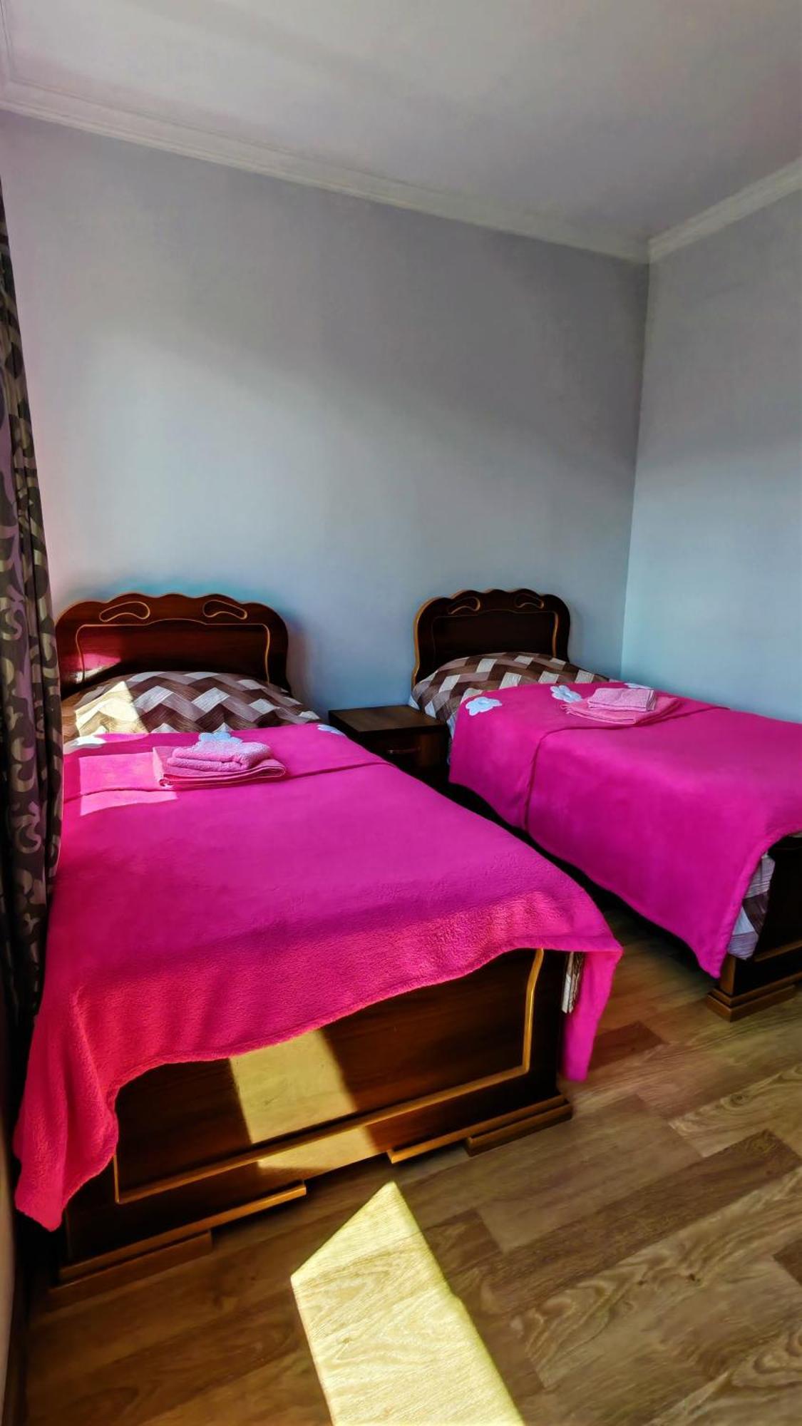 Gujejiani Guest House Mestia Eksteriør billede