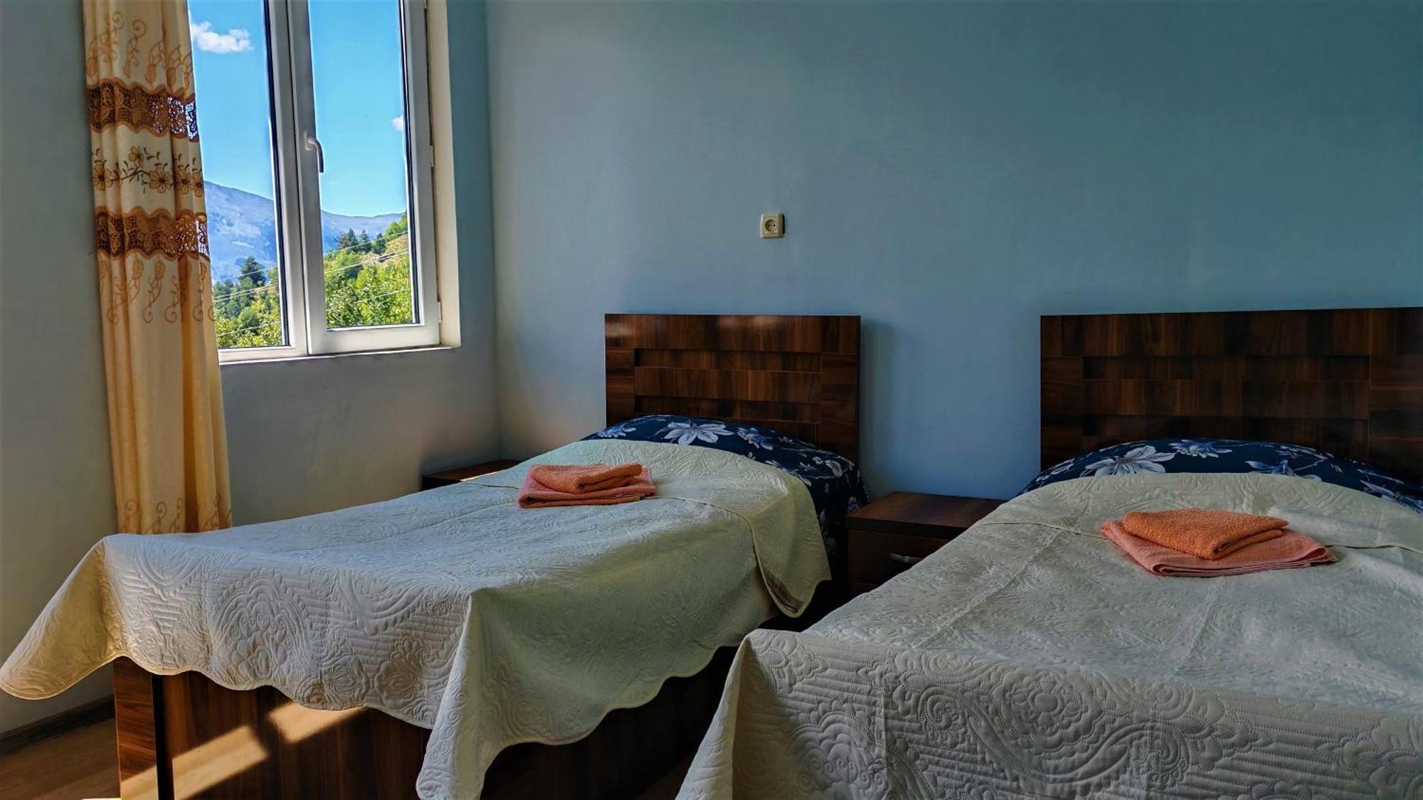 Gujejiani Guest House Mestia Eksteriør billede